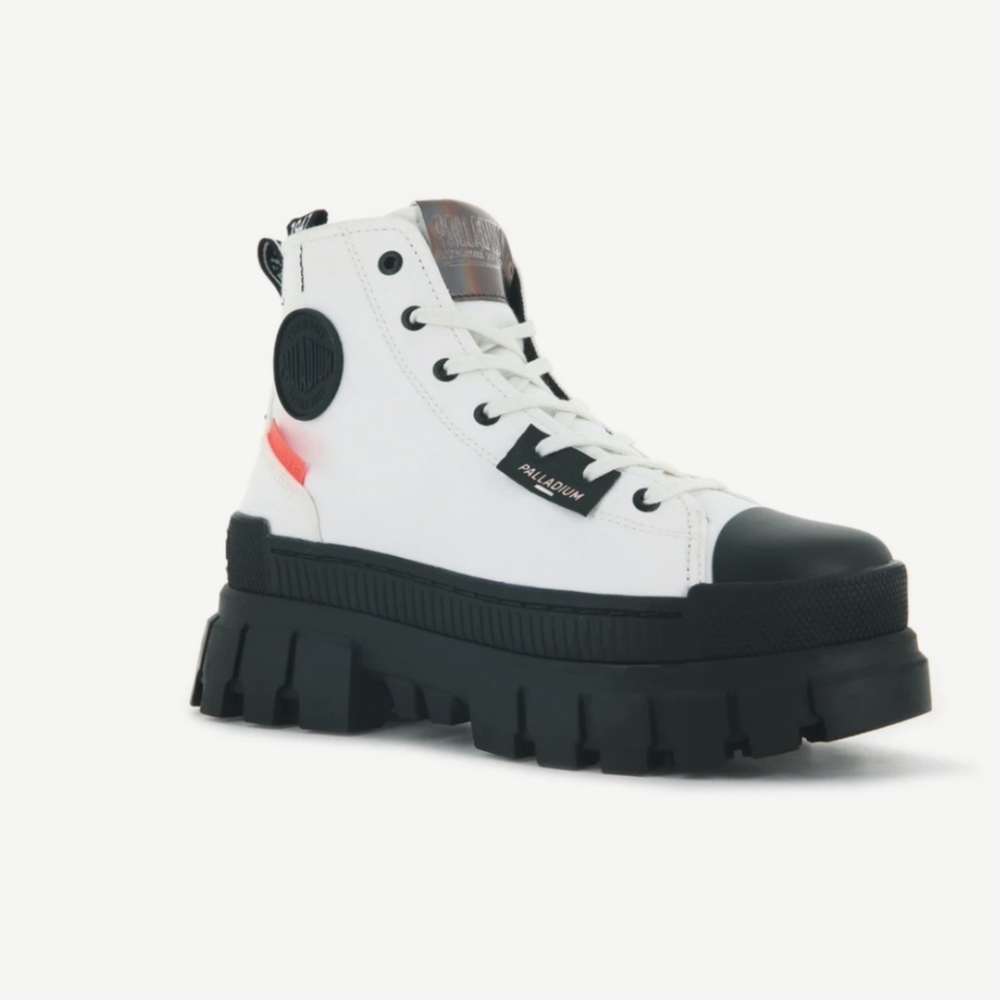 Palladium SIZE 8.5 White and Black REVOLT Platform Sneakers, New In Box - Picture 2 of 8